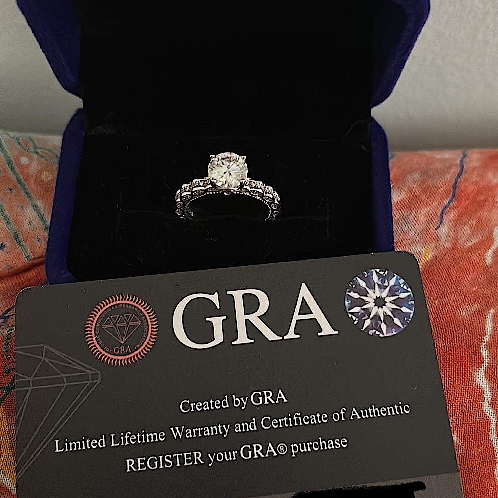 2Ct GRA Moissanite Diamond Ring NEW